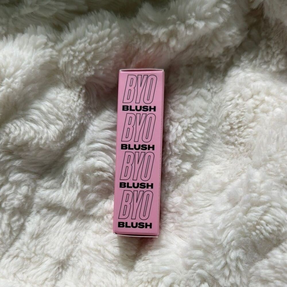 Youthforia blush - Picture 4 of 5